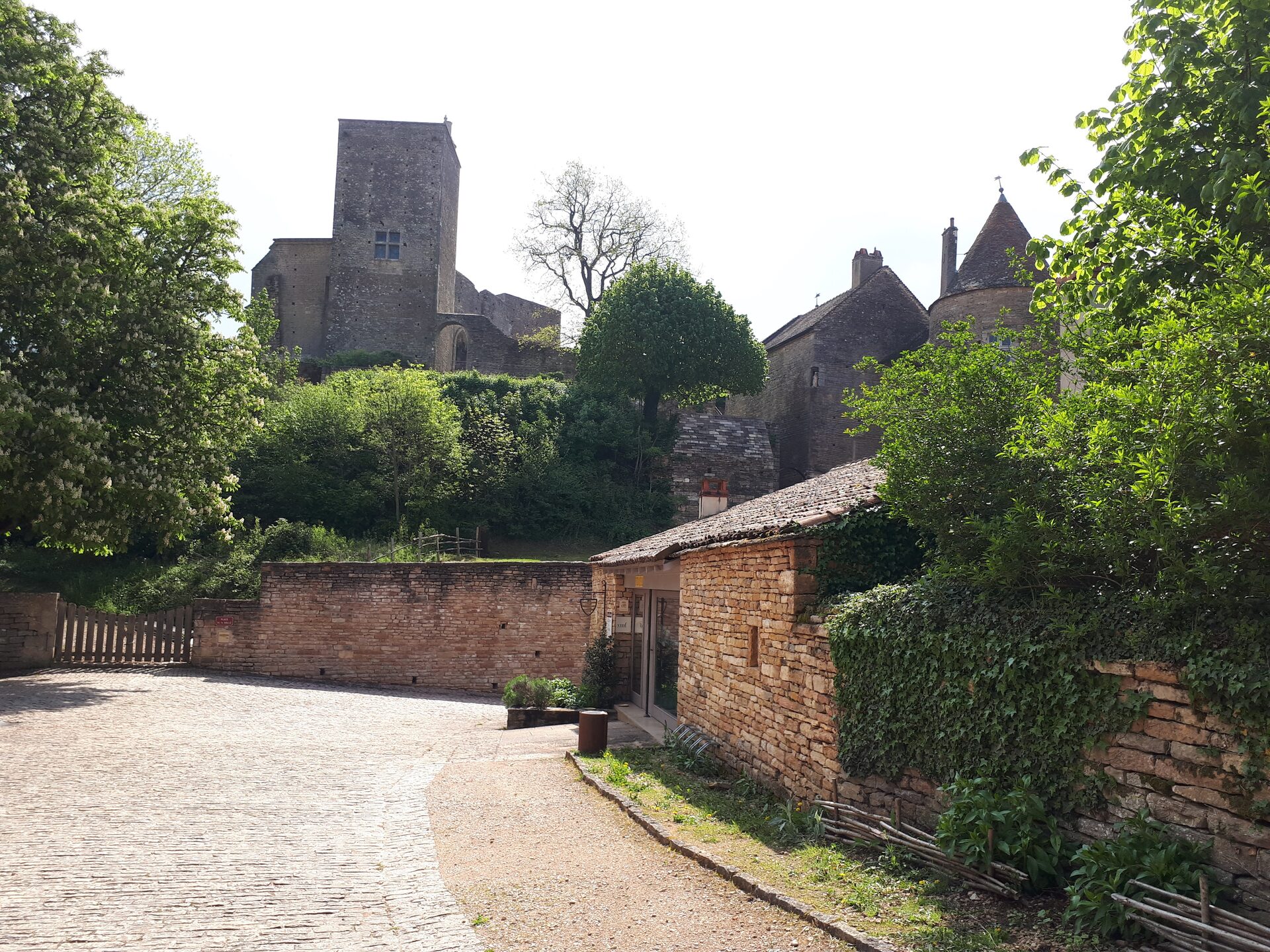 Village fortifié de Brancion